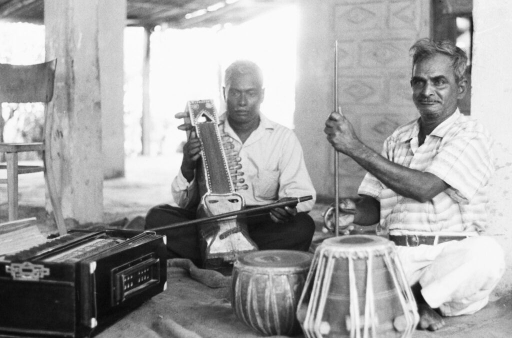 Dhantal & Dholak - by Alan Lomax Archive